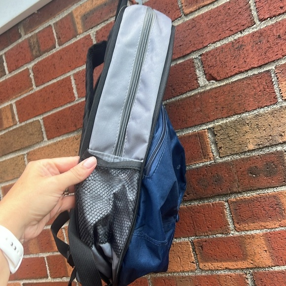 New York Yankees hat backpack - Picture 4 of 5